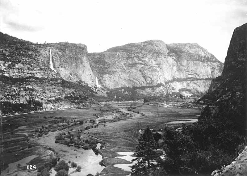 View across Hetch Hetchy Valley, early 1900s, before the the O'Shaughnessy Dam was built. Photo: Isaiah West Taber, Sierra Club Bulletin, Vol. VI, No. 4, January 1908.