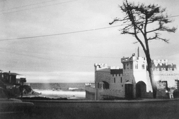 The Scholl-Mar Castle, circa 1950. Photo courtesy of the Santa Cruz Museum of Natural History.