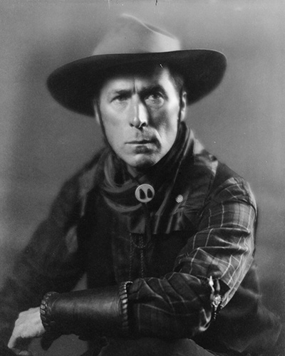 Actor and director William S. Hart was one of the famous faces who stayed regularly at the hotel.