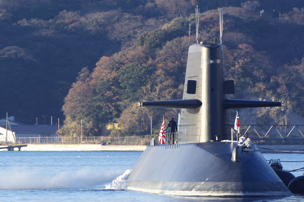 A Japanese submarine, 2011. Photo by Yamaguchi Yoshiaki via Wikimedia Commons.