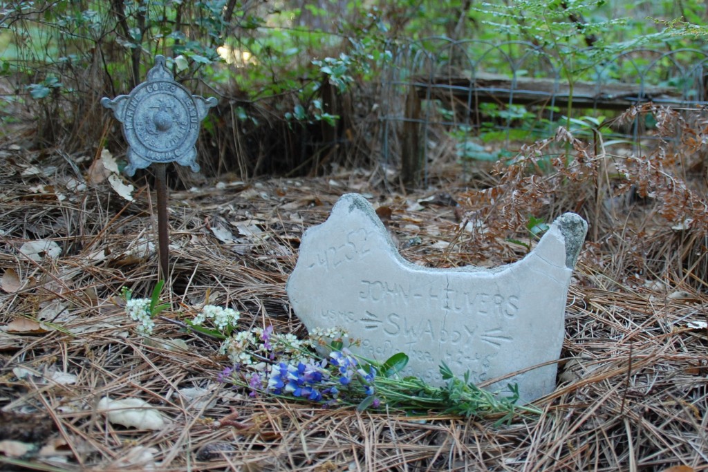 Swabby's Grave at Pine Knoll Pet Cemetery between 100 and 180 Simms Road in Santa Cruz, California.